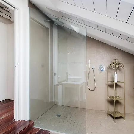Exclusive Penthouse - By Myhomeincomo (adults Only) Apartament *